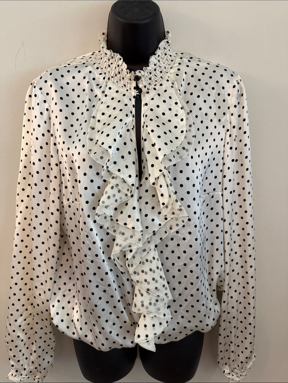 White House Black Market Cream Blouse Black Polka Dots & Ruffle Front 100% Silk